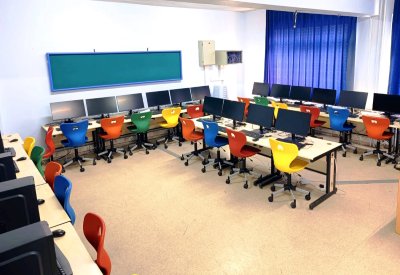 Bergama 80. Yıl Cumhuriyet Ortaokulu – Monoblok Öğrenci Sandalyesi