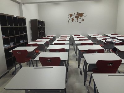 Şile Oya Ali Osman Keçici Sosyal Bilimler Lisesi – Tek Kişilik Kompakt Öğrenci Sırası ve Monoblok Sandalye